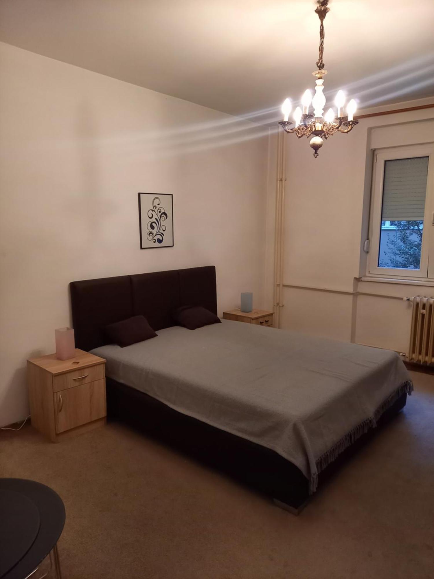 Nikola Hram Lejlighed Beograd Eksteriør billede